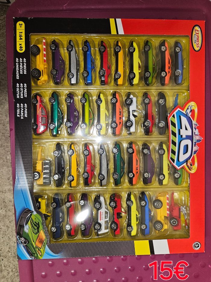 Lot de 40 voiture