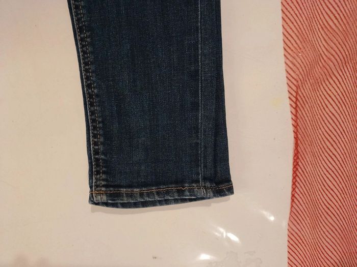 Jean skinnt H&M taille 38 - photo numéro 4