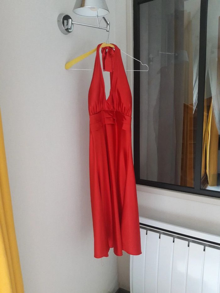 Robe habillée de soirée rouge dos nu TBE - photo numéro 4