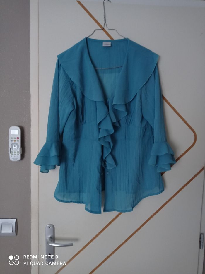 Chemise a volant