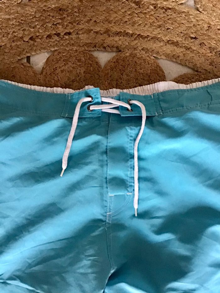 Très beau short de bain de taille XXL Turquoise et blanc de la marque D555 - photo numéro 4
