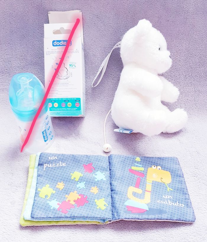 🎁 Lot Ourson musical + Livre en tissu - Neuf 🎁 - photo numéro 3