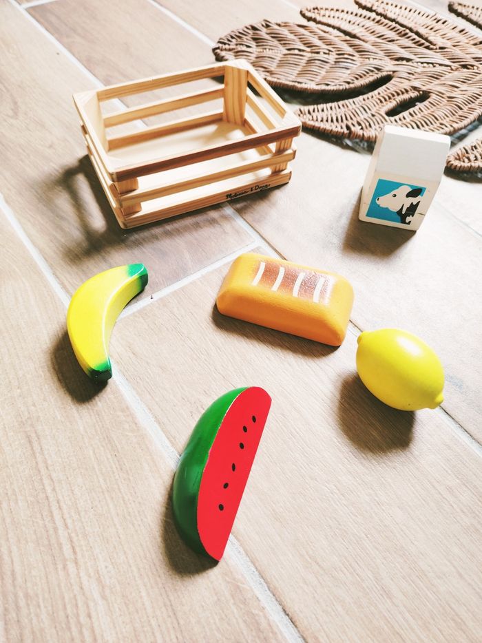 🍋Dinette cagette divers aliments fruits, lait... marque Melissa et Doug - photo numéro 3
