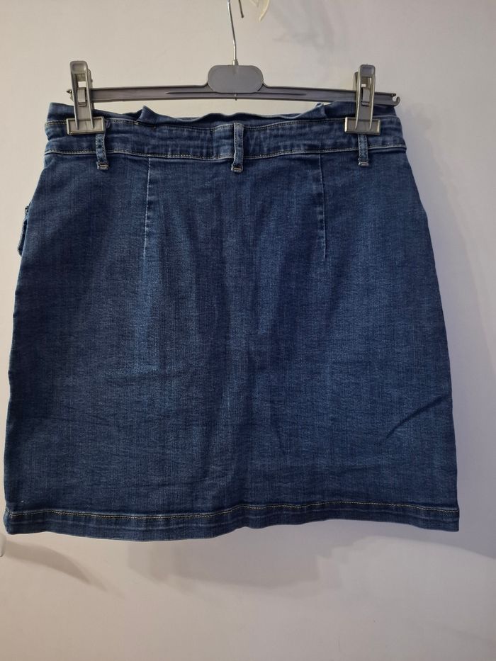 Jupe en jean la petite étoile paris taille 38 sur l'étiquette taille 40 mesure dans l'annonce - photo numéro 4