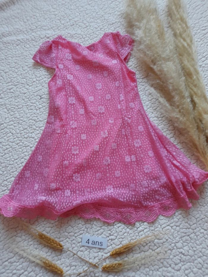 Robe 4 ans - photo numéro 7