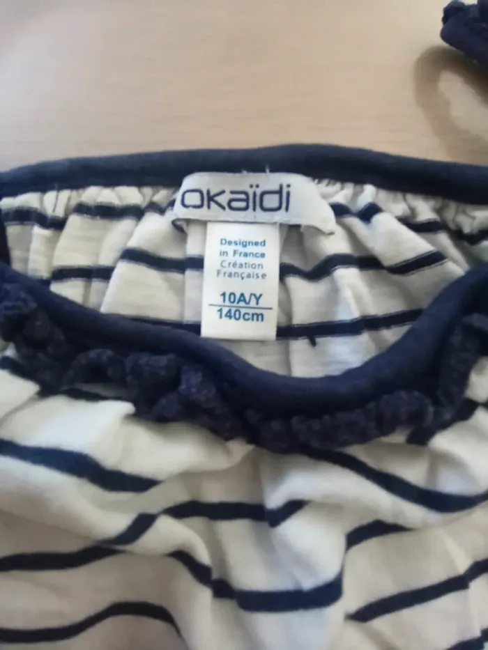 4 hauts fille 10 ans dont un Neuf avec étiquette - photo numéro 6