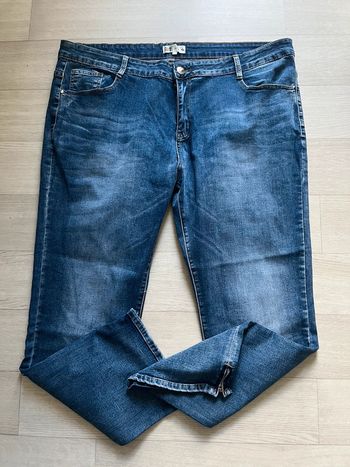 Très beau jean pour femme