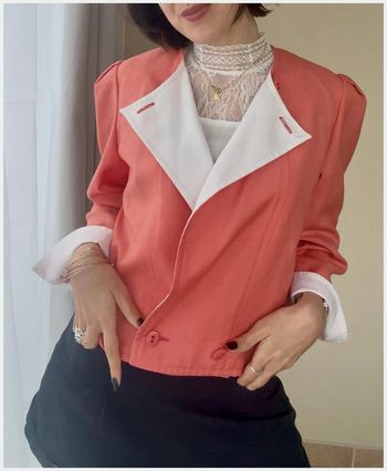 Veste courte vintage corail et blanche très bon état