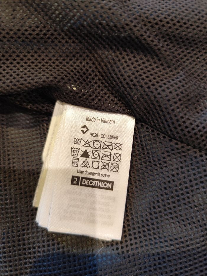 Veste coupe-vent quechua mixte. Neuve - photo numéro 7