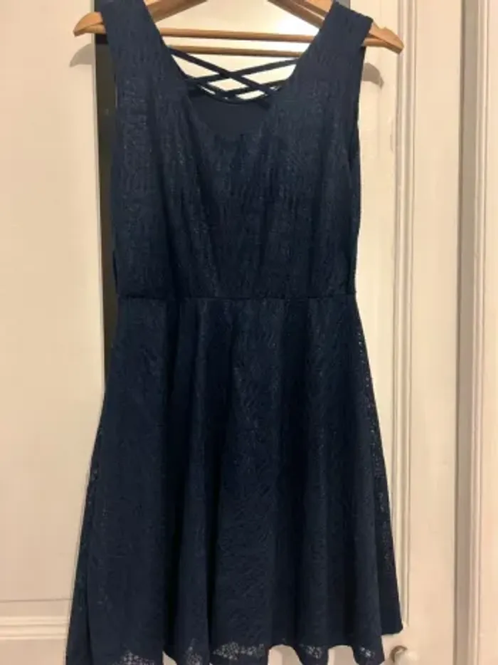 Robe bleu nuit neuve - photo numéro 2
