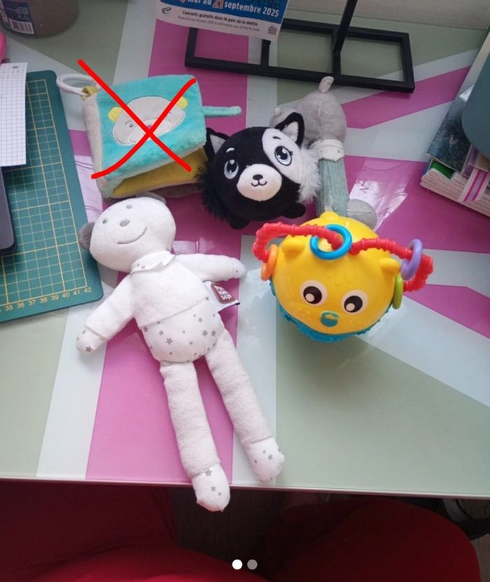 Lot de jouet bébé
