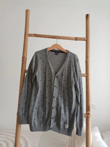 Gilet cardigan gris 10 ans
