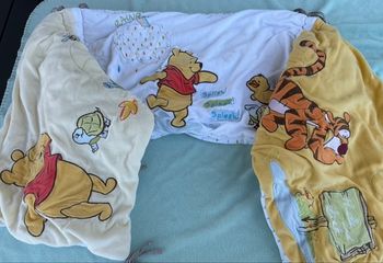 Tour de lit Winnie l'Ourson