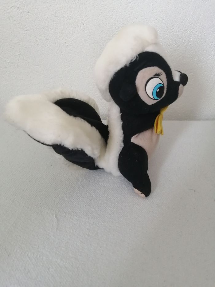 peluche moufette fleur - photo numéro 5