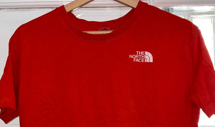 T-shirt the north face Taille xs - photo numéro 2