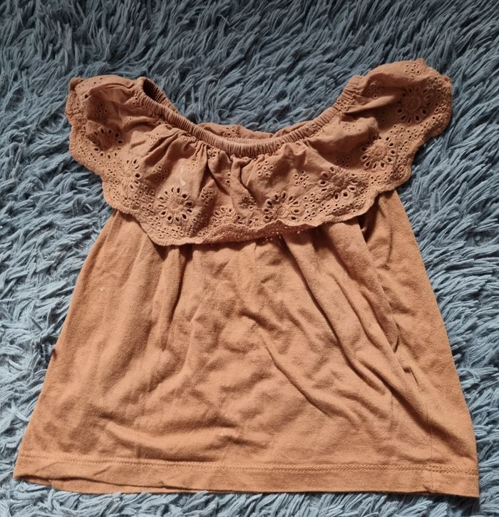 Blouse à volant 92cm