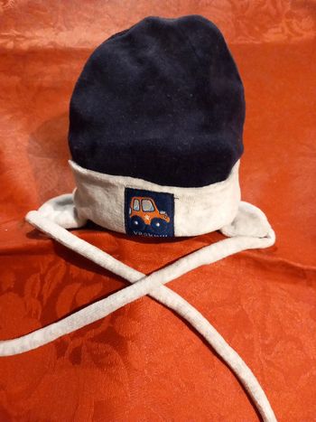 Lot des deux Bonnet bébé