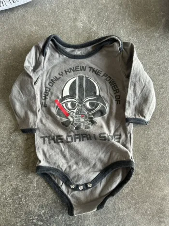 Body Star Wars 6 mois