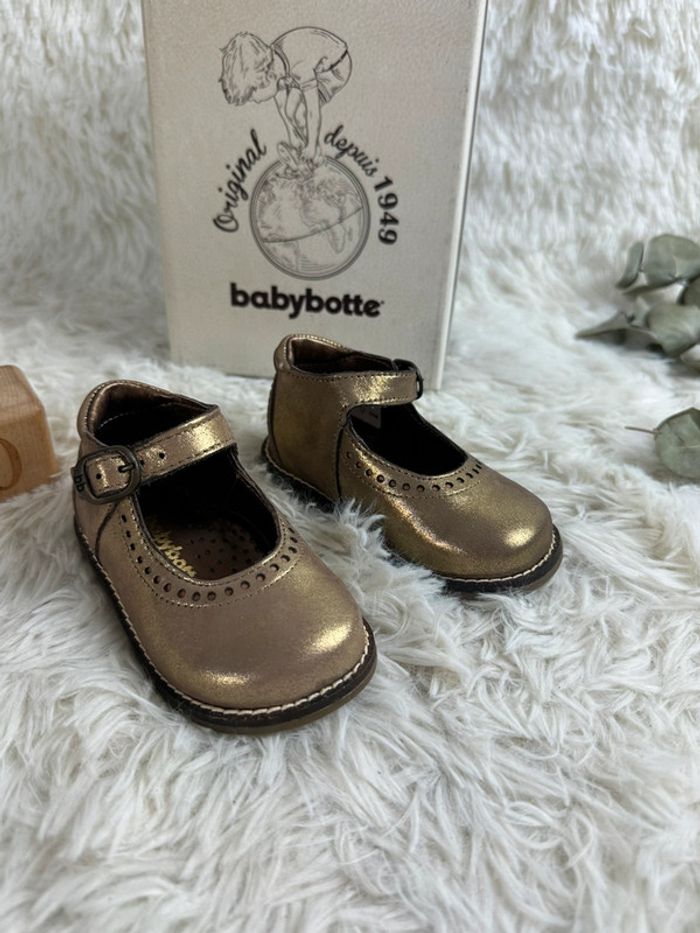 Paire de babies coloris bronze Babybotte taille 20 - photo numéro 2