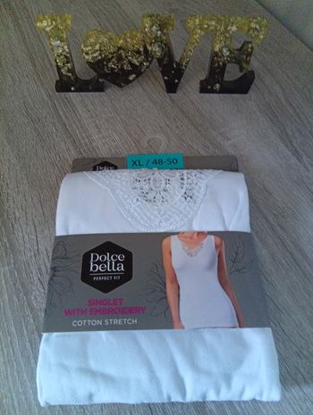 Joli débardeur p'tite dentelle agréable à porter dû 48/50 95% coton