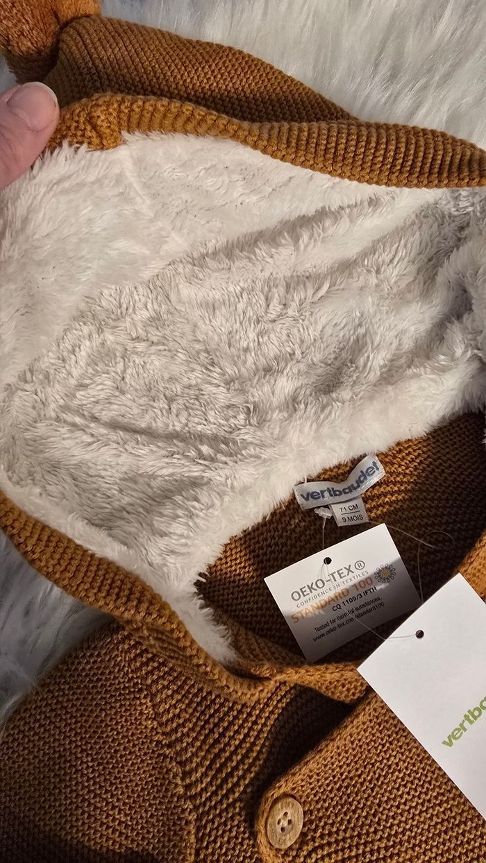 NEUF (non porté) 🏷😍🤩🤎superbe gilet chaud  tricot et sherpa  9 mois garçon 🤎🤩😍 - photo numéro 3