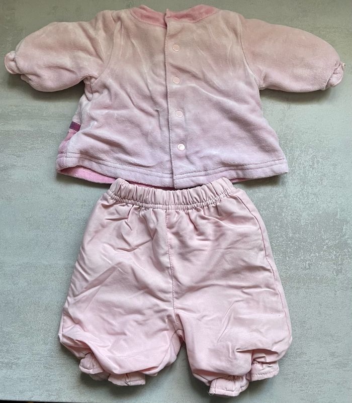 Ensemble rose 1 mois - photo numéro 3