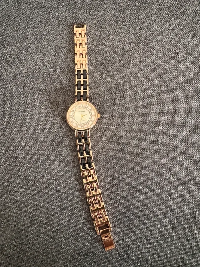 Montre dore