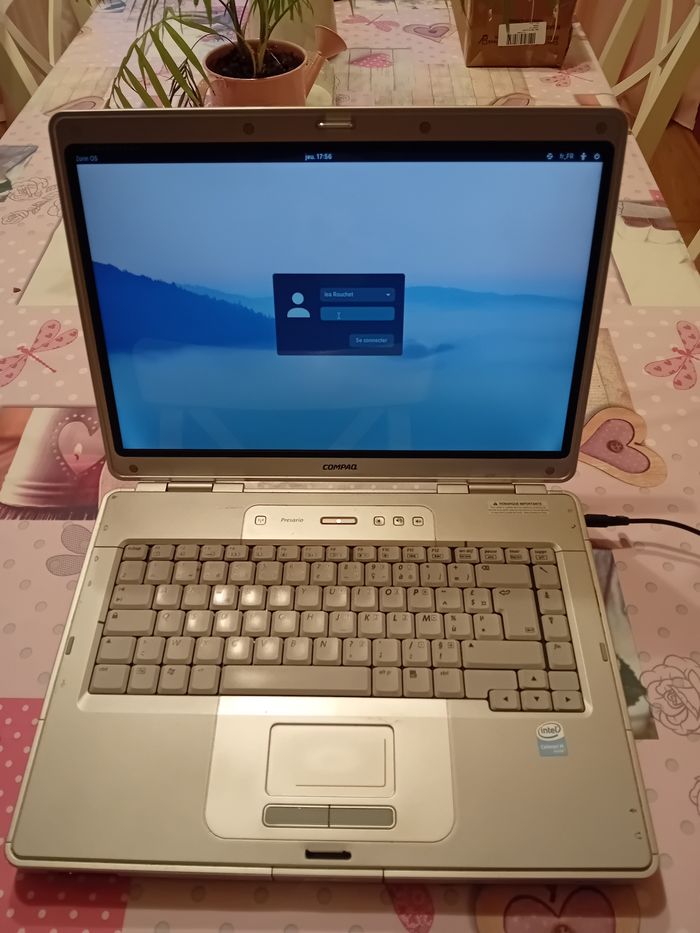 Ordinateur portable - photo numéro 4