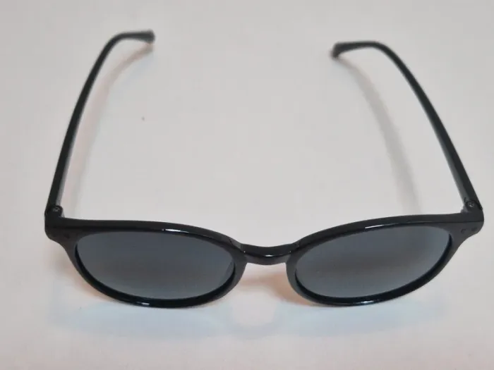Lunettes de soleil - photo numéro 4