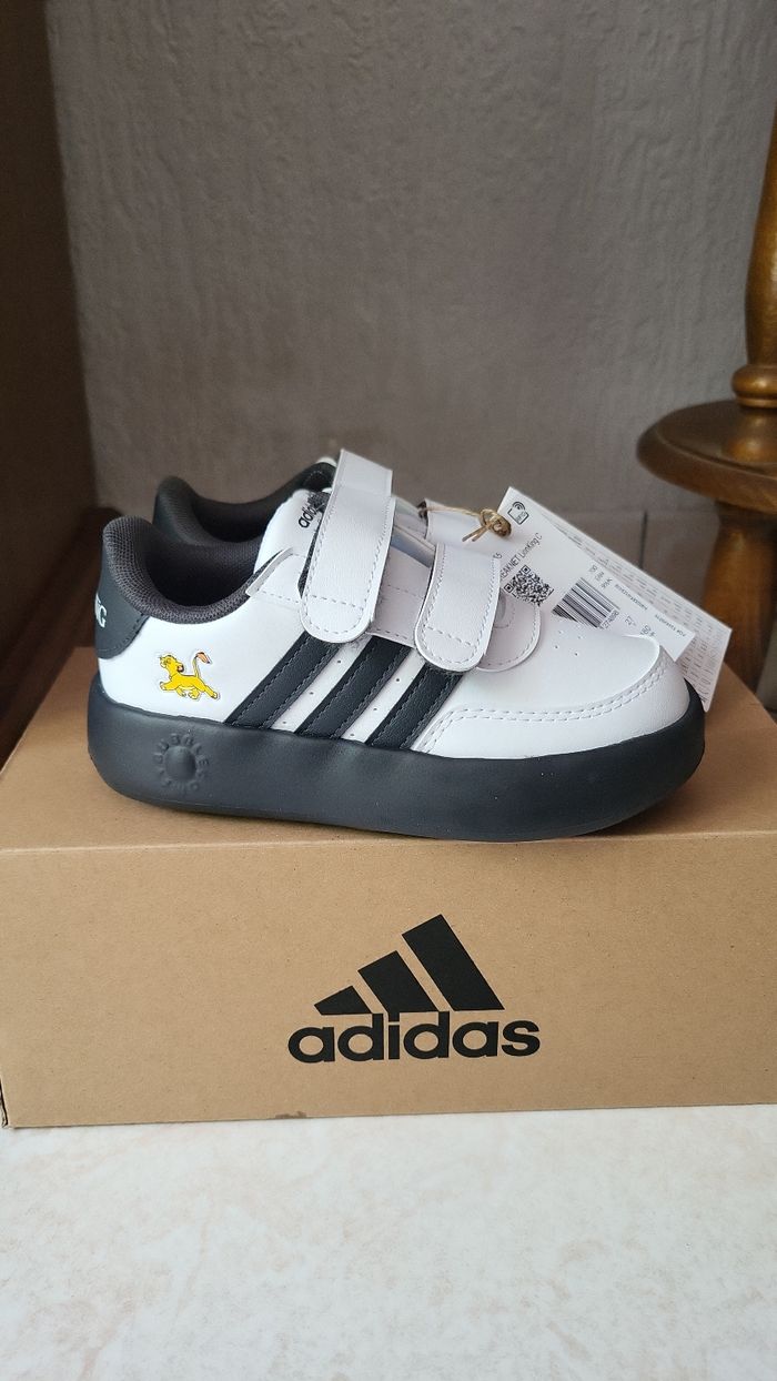 Baskets bébé Adidas Le Roi Lion