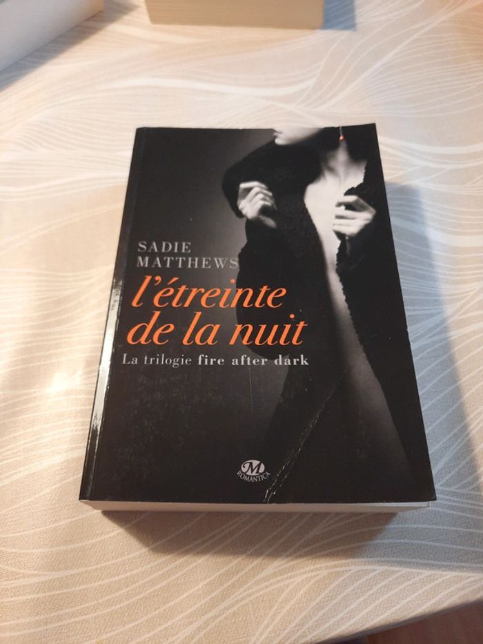 L étreinte de la nuit de Sadie Matthews