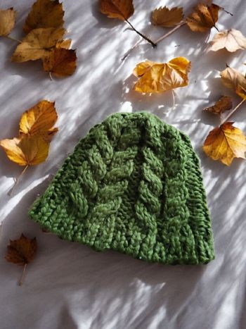 Bonnet laine tricot vert torsadé vintage H&M