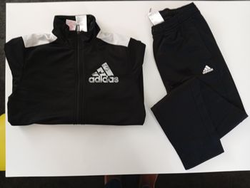 Ensemble Adidas 