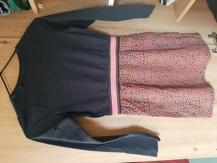 Robe Rouge et Noir_7-8 ans - photo numéro 3
