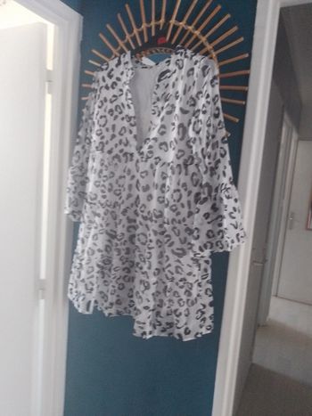 Robe / tunique léopard taille S