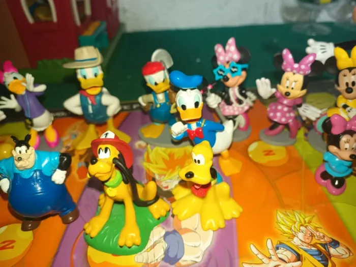 Lot de figurines Disney ( Donald's /mickey /mini /plutôt) - photo numéro 4