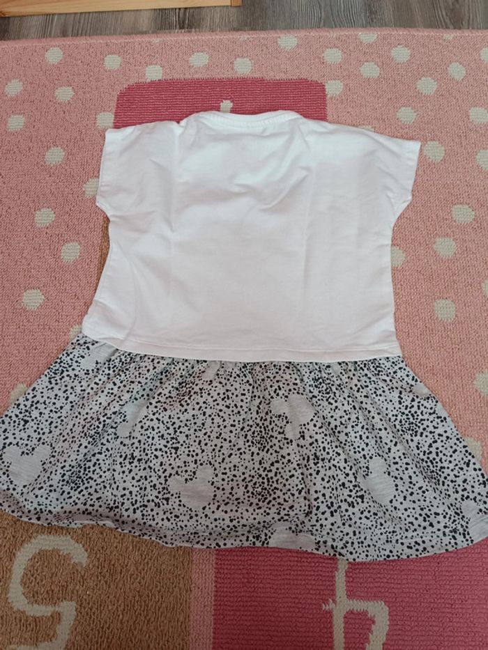 Robe Disney Mickey taille 3/4 ans - photo numéro 2