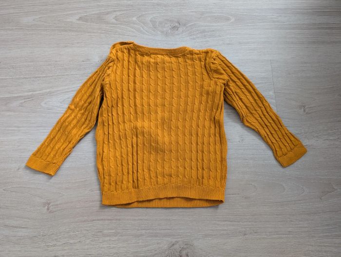 Pull jaune - photo numéro 2
