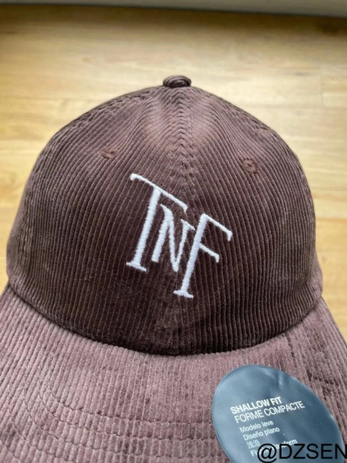 Casquette The North Face Velours Côtelé Marron Neuve - photo numéro 2