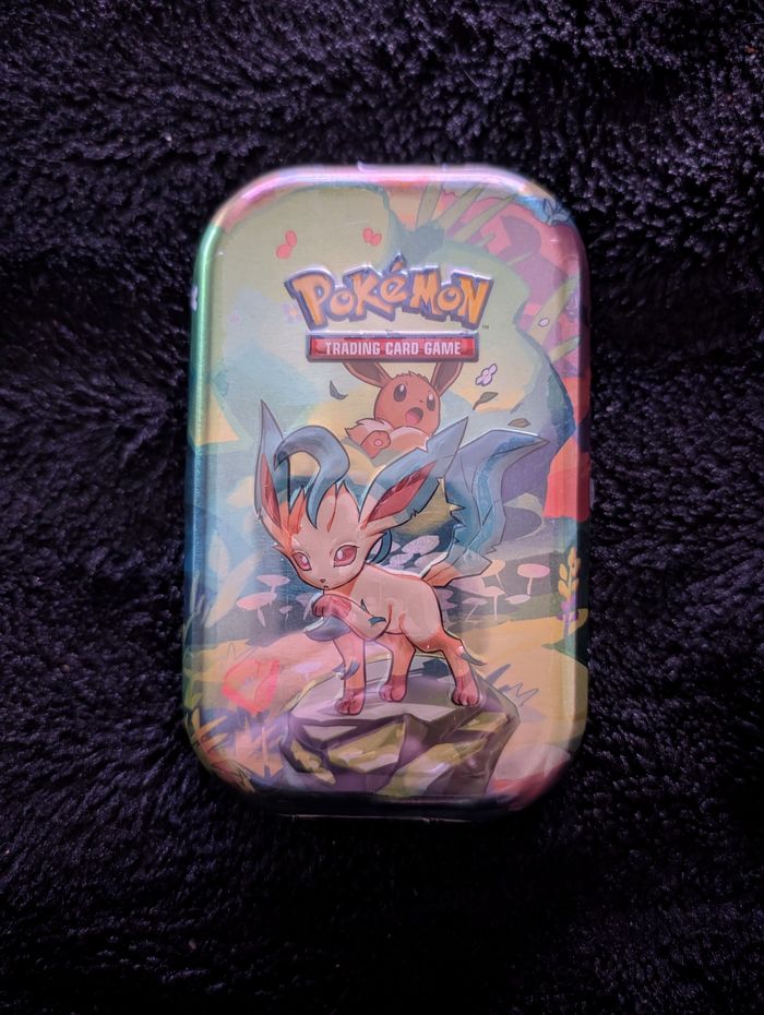Pokémon mini tin évolution prismatique Phyllali