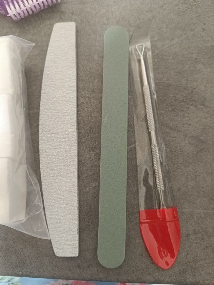 Kit manucure - photo numéro 2