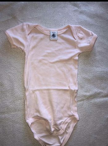 Body  manches  courtes Petit  bateau taille  6 mois