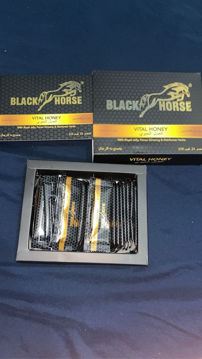 Black horse - photo numéro 2