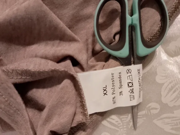 4€,tee shirt T48 - photo numéro 3