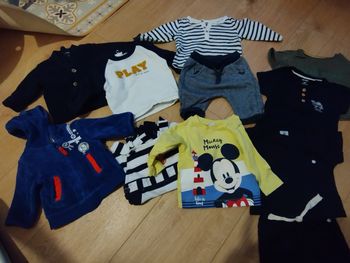 Lot de vêtements 3 mois - 32 articles