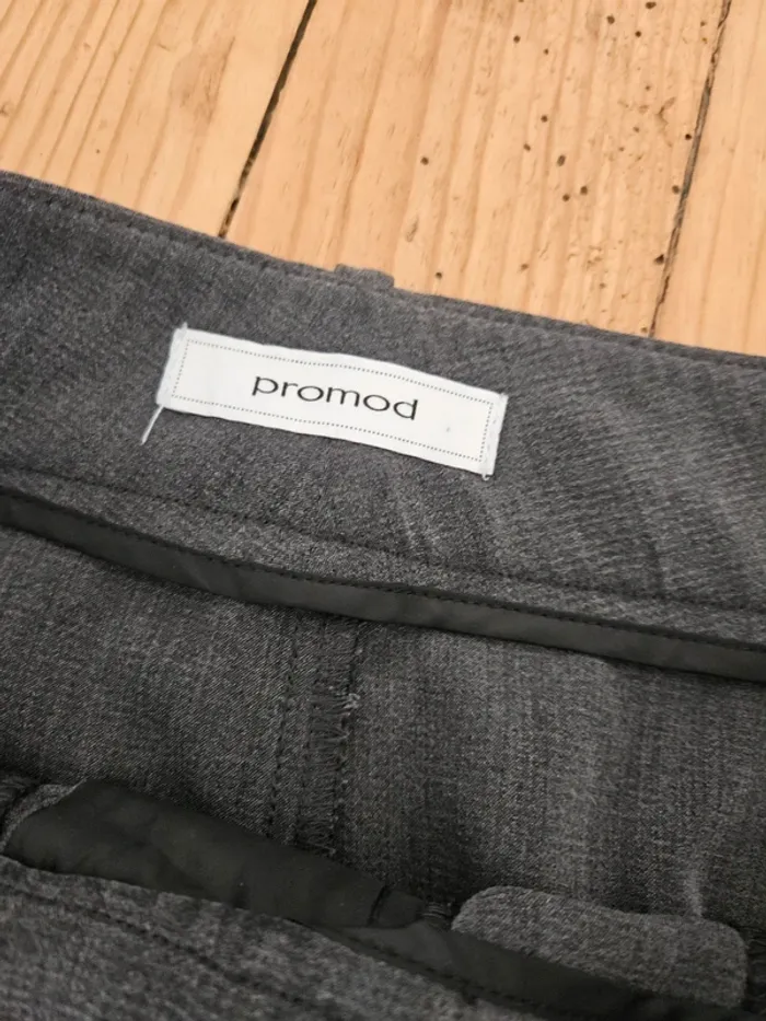 Pantalon 🩶 - photo numéro 3
