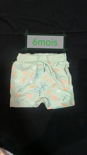 Short 6mois