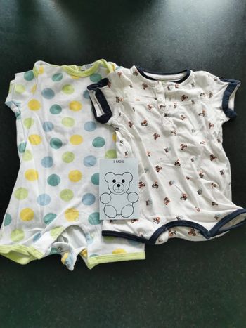 Lot 2 combinaisons été 3 mois