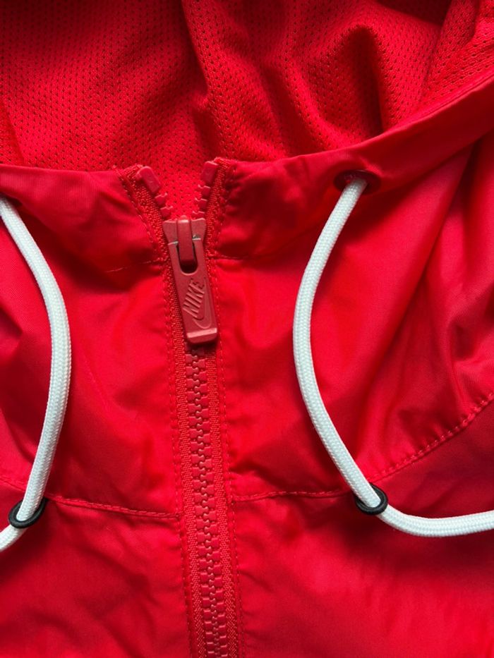 Veste sportwear coupe vent bleu marine et rouge Nike taille S en très bon état - photo numéro 8
