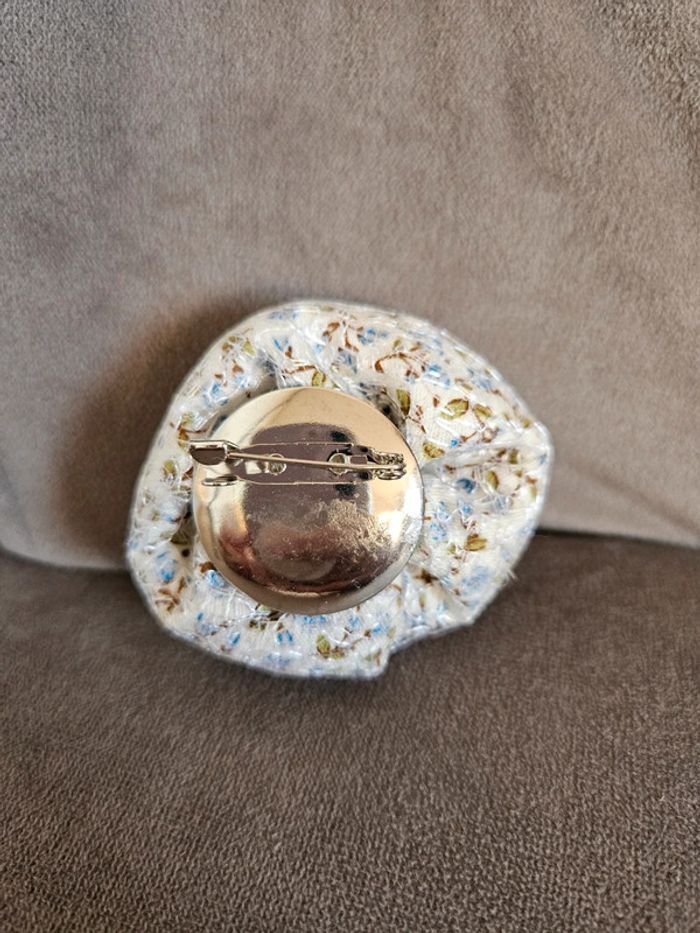 Broche fleur tissu - photo numéro 2